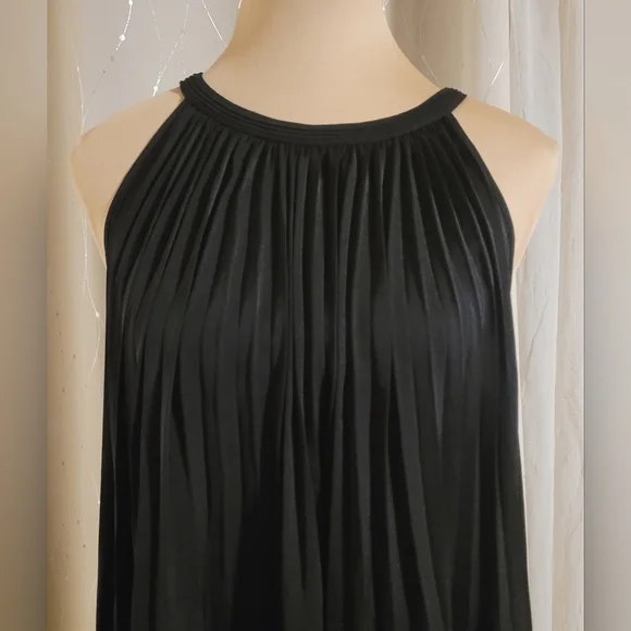 ​Vince. Black Sunburst Pleated Neck Halter Maxi Dress - 10 - Picture 4 of 15